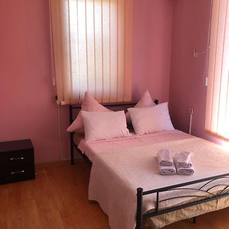 טביליסי Hotel Your Comfort מראה חיצוני תמונה