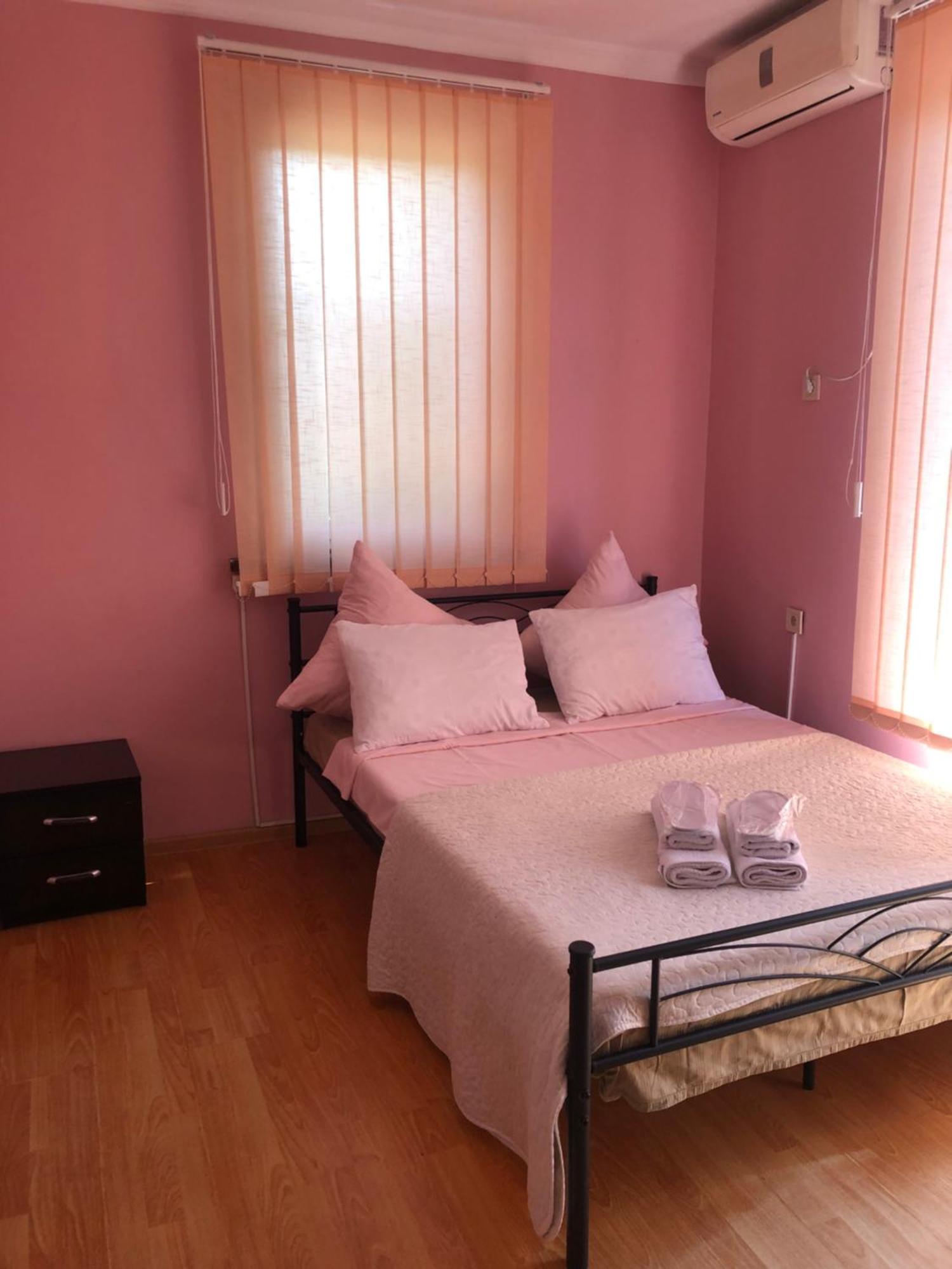 טביליסי Hotel Your Comfort מראה חיצוני תמונה