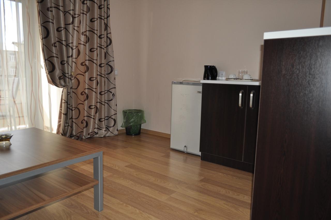 טביליסי Hotel Your Comfort מראה חיצוני תמונה