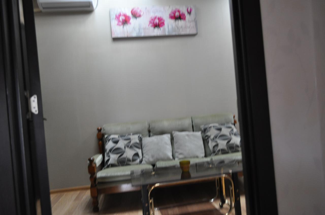 טביליסי Hotel Your Comfort מראה חיצוני תמונה