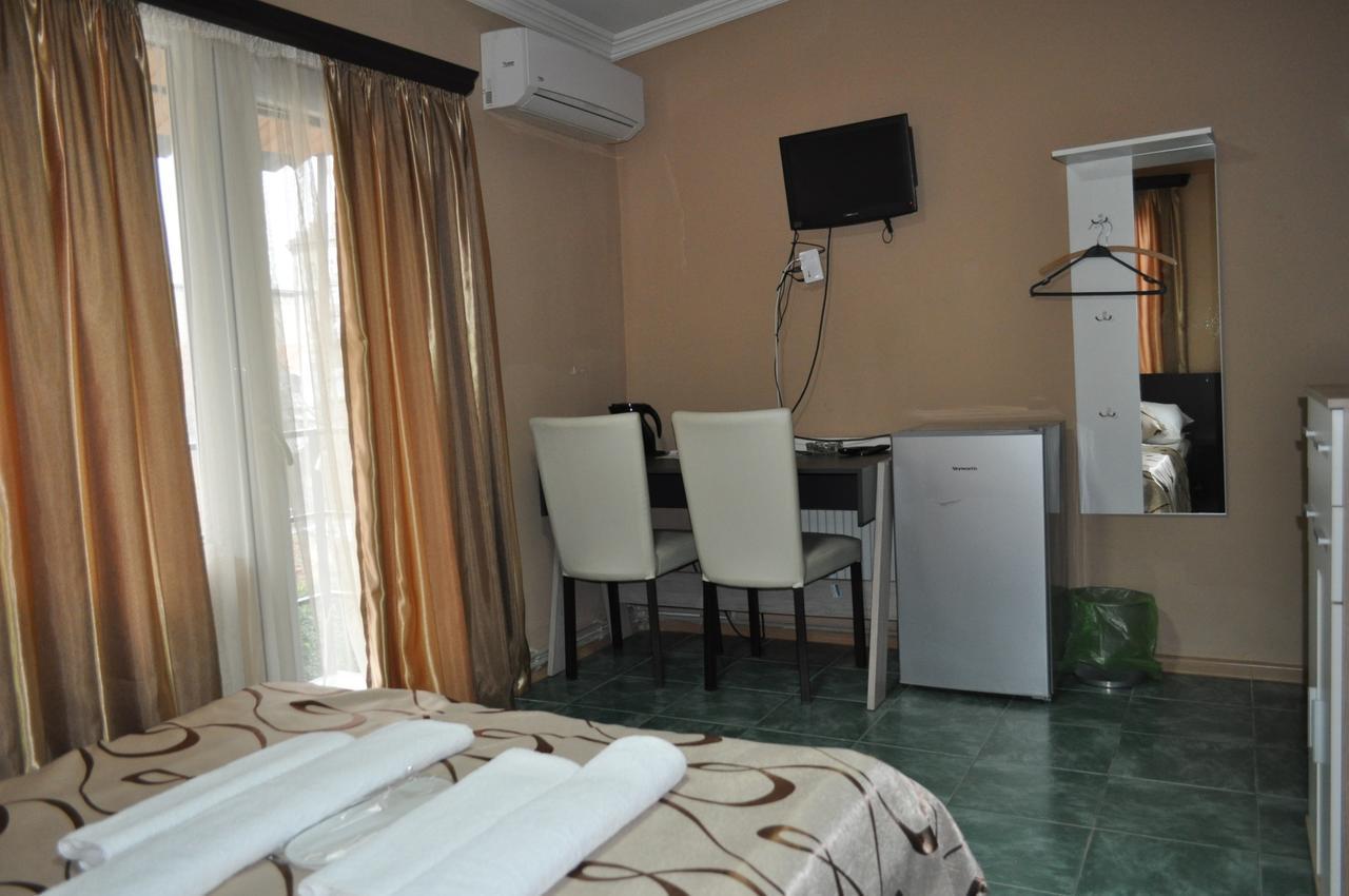טביליסי Hotel Your Comfort מראה חיצוני תמונה